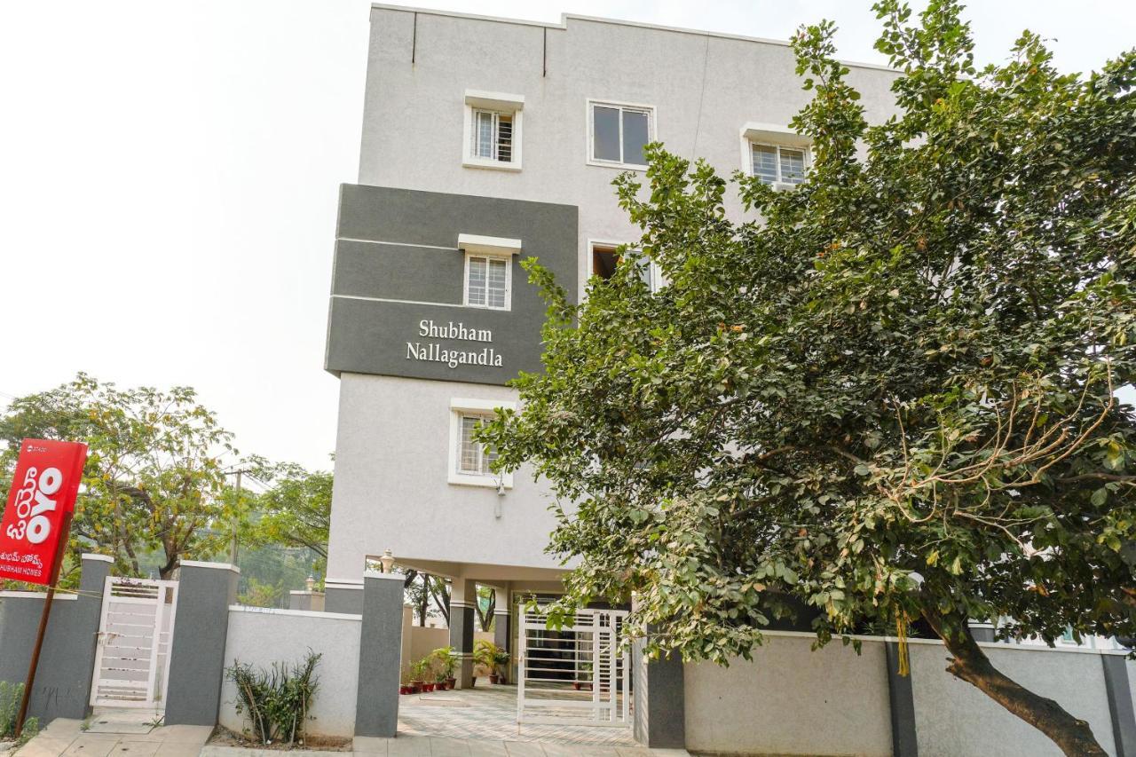 Oyo 70286 Svr Grand Hotel Haidarábád Kültér fotó